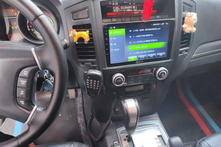Used Mitsubishi Pajero 2014 3.0L Elite Upgrade Edition Audio And AC Panel
