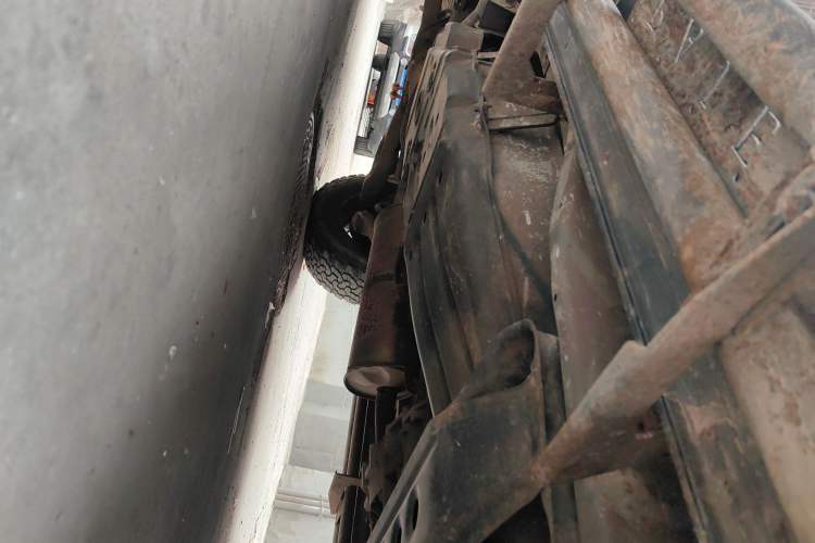 Used Mitsubishi Pajero 2014 3.0L Elite Upgrade Edition Chassis Front Right