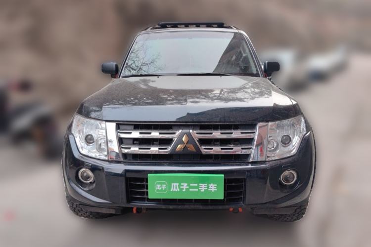 Used Mitsubishi Pajero 2014 3.0L Elite Upgrade Edition Front