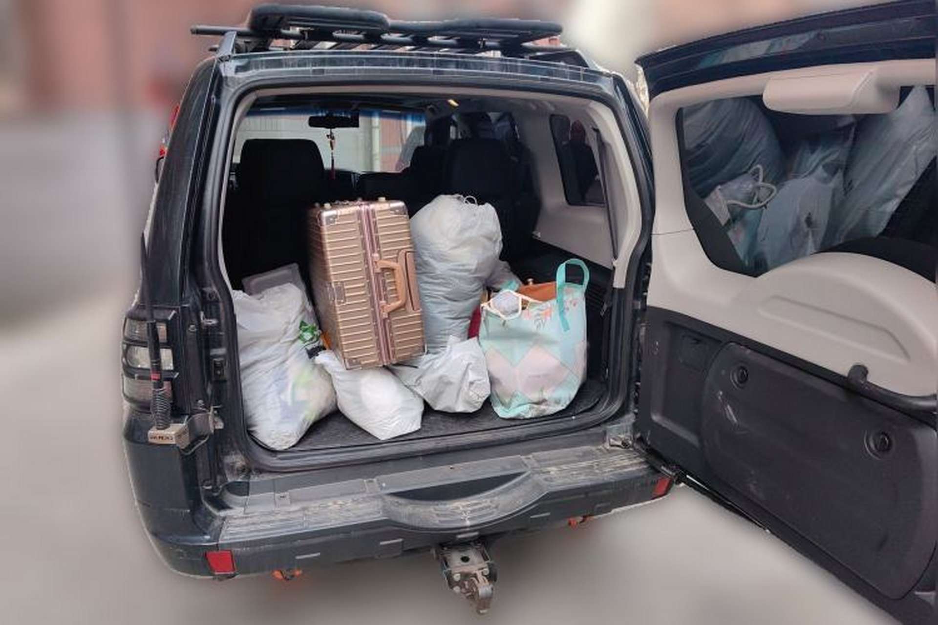 Used Mitsubishi Pajero 2014 3.0L Elite Upgrade Edition Trunk