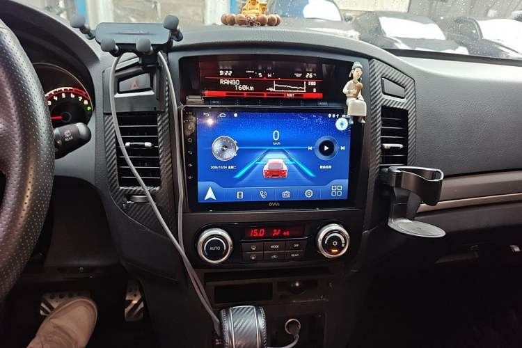 Used Mitsubishi Pajero 2014 3.0L Elite Upgrade Edition Audio And AC Panel