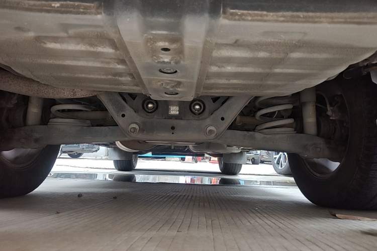 Used Mitsubishi Pajero 2014 3.0L Elite Upgrade Edition Chassis Rear