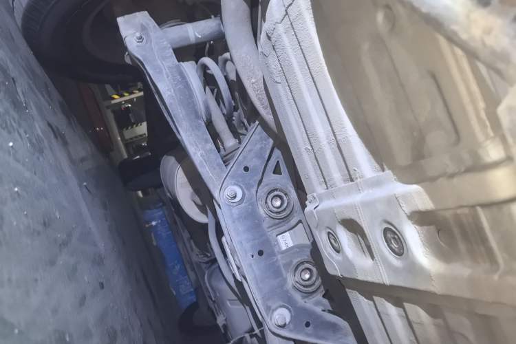 Used Mitsubishi Pajero 2014 3.0L Luxury Edition Chassis Rear