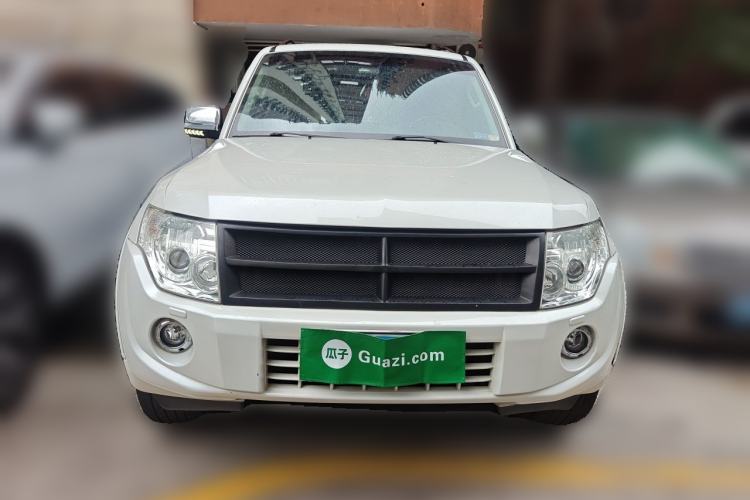 Used Mitsubishi Pajero 2014 3.0L Elite Upgrade Edition Front