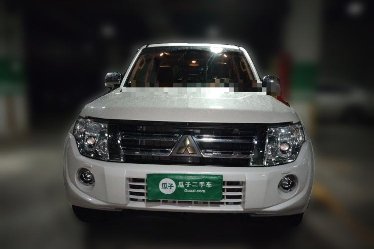 Used Mitsubishi Pajero 2014 3.0L Elite Upgrade Edition Front