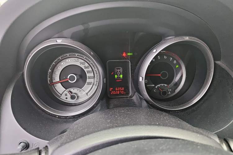 Used Mitsubishi Pajero 2014 3.0L Elite Upgrade Edition Instrument Cluster