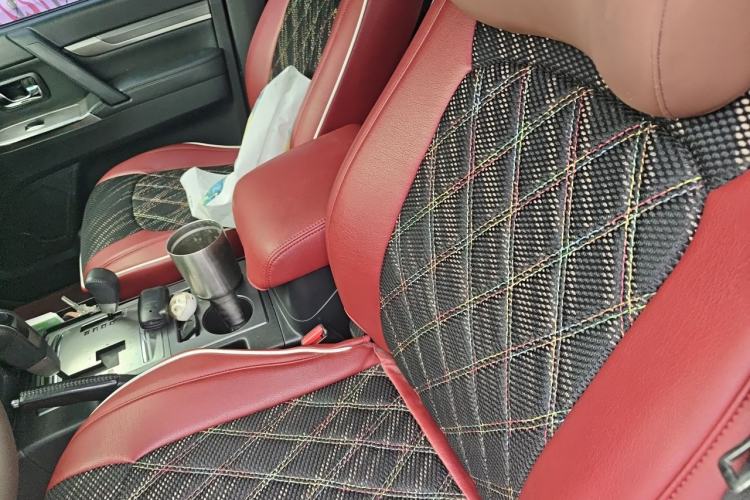 Used Mitsubishi Pajero 2014 3.0L Elite Upgrade Edition Left Front Seat