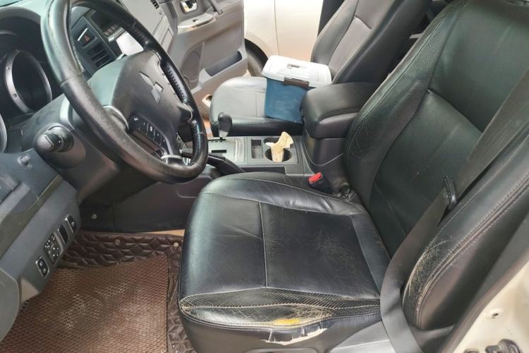 Used Mitsubishi Pajero 2014 3.0L Elite Upgrade Edition Left Front Seat