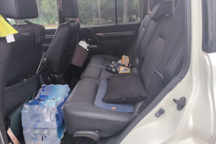 Used Mitsubishi Pajero 2014 3.0L Elite Upgrade Edition Left Rear Seat