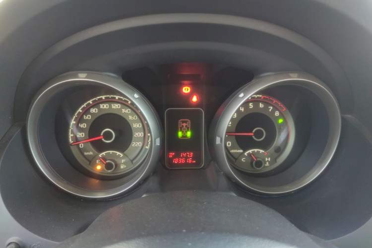 Used Mitsubishi Pajero 2014 3.0L Elite Upgrade Edition Odometer Close Up