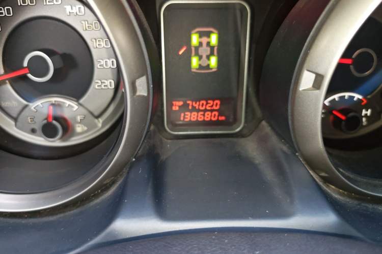 Used Mitsubishi Pajero 2014 3.0L Elite Upgrade Edition Odometer Close Up