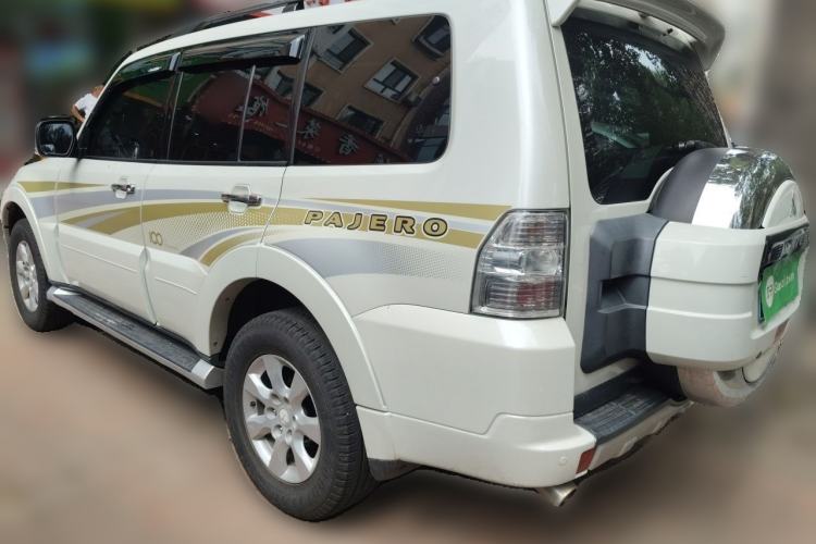 Used Mitsubishi Pajero 2014 3.0L Elite Edition Rear Left 45 Deg