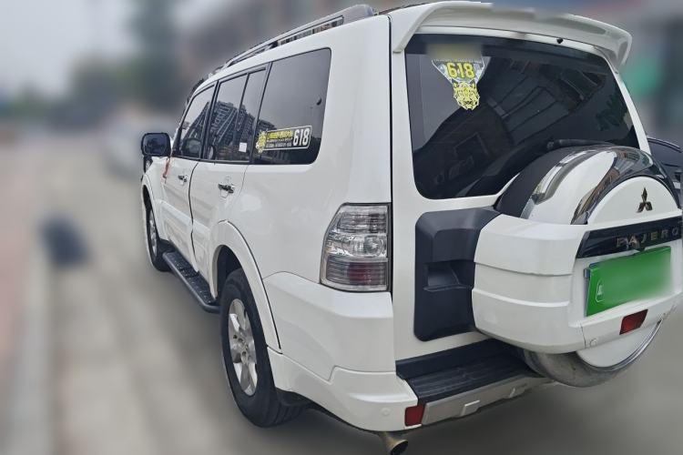 Used Mitsubishi Pajero 2014 3.0L Elite Upgrade Edition Rear Left 45 Deg