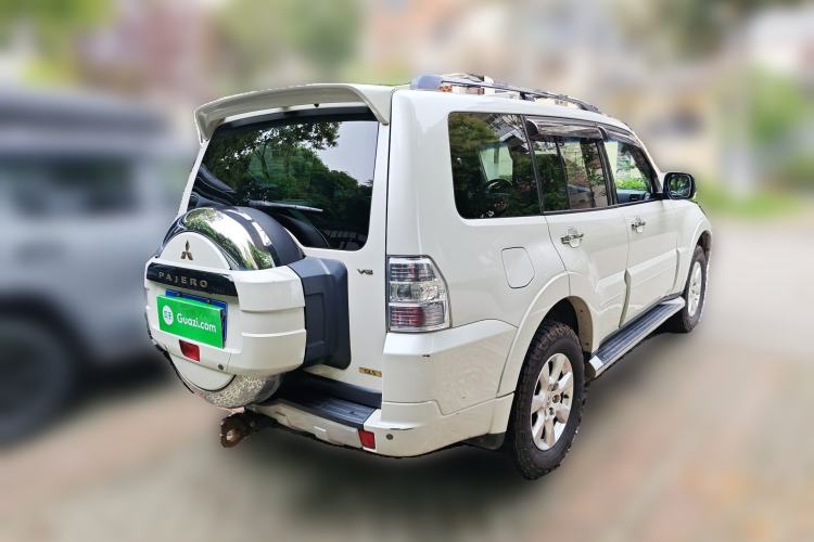 Used Mitsubishi Pajero 2014 3.0L Elite Upgrade Edition Rear Right 45 Deg