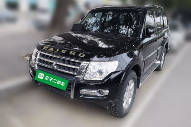 Used Mitsubishi Pajero 2015 3.0L Automatic Luxury Version China V Standard