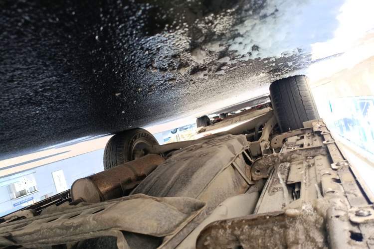 Used Mitsubishi Pajero 2015 3.0L Automatic Elite Plus Version China V Standard Chassis Front Right