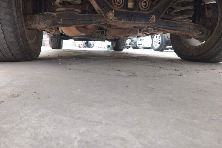 Used Mitsubishi Pajero 2015 3.0L Automatic Luxury Version China IV Standard Chassis Rear Left