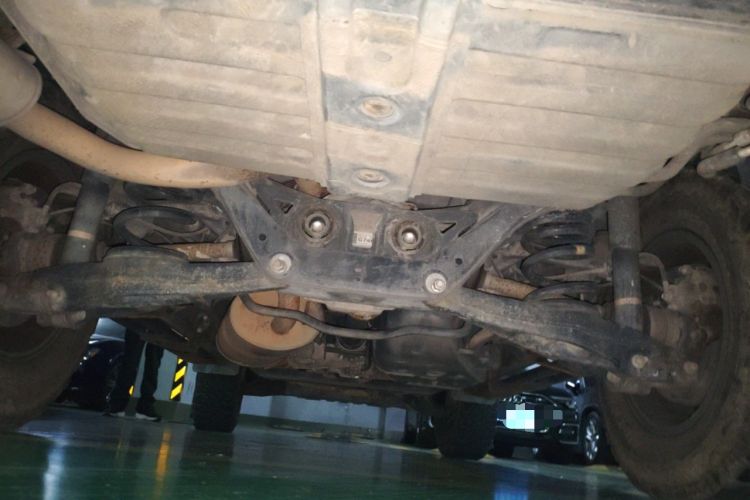 Used Mitsubishi Pajero 2015 3.0L Automatic Luxury Version China V Standard Chassis Rear