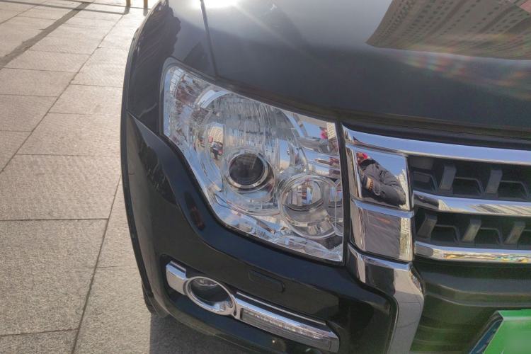 Used Mitsubishi Pajero 2015 3.0L Automatic Elite Overdrive Version China IV Standard Exterior 6