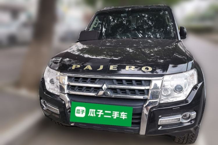Used Mitsubishi Pajero 2015 3.0L Automatic Luxury Version China V Standard Front
