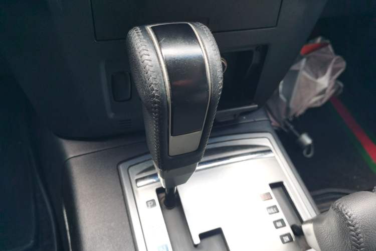 Used Mitsubishi Pajero 2015 3.0L Automatic Luxury Version China V Standard Gear Lever