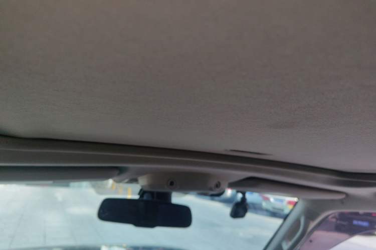 Used Mitsubishi Pajero 2015 3.0L Automatic Elite Overdrive Version China IV Standard Headliner