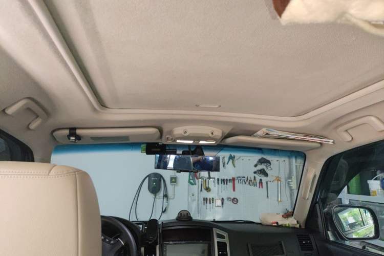 Used Mitsubishi Pajero 2015 3.0L Automatic Elite Overdrive Version China IV Standard Headliner