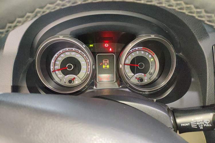 Used Mitsubishi Pajero 2015 3.0L Automatic Elite Overdrive Version China IV Standard Instrument Cluster