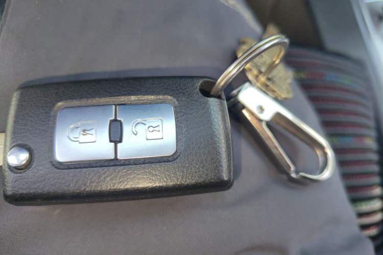 Used Mitsubishi Pajero 2015 3.0L Automatic Elite Overdrive Version China IV Standard Interior 1