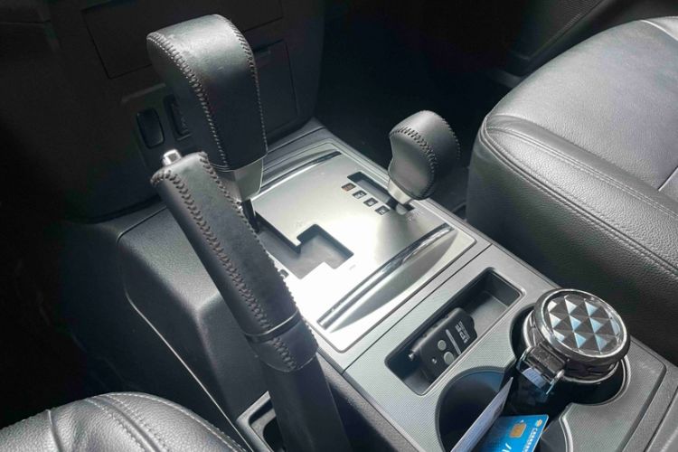 Used Mitsubishi Pajero 2015 3.0L Automatic Elite Edition China V Standard Interior 4