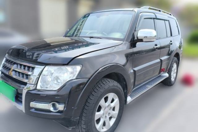 Used Mitsubishi Pajero 2015 3.0L Automatic Elite Plus Version China V Standard