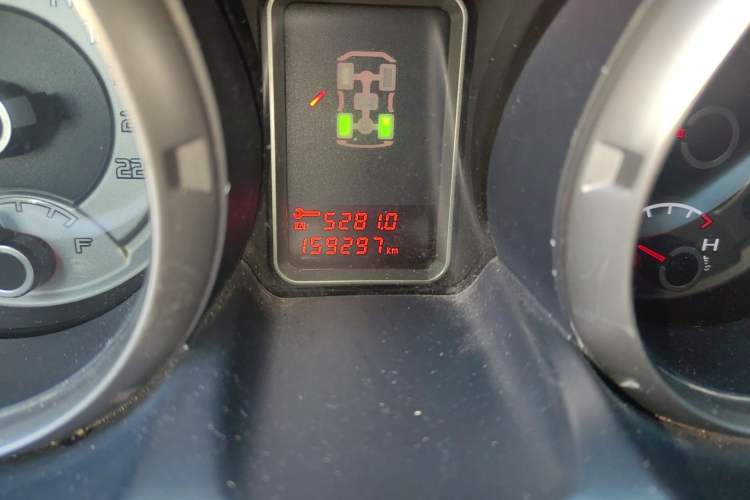 Used Mitsubishi Pajero 2015 3.0L Automatic Elite Overdrive Version China IV Standard Odometer Close Up