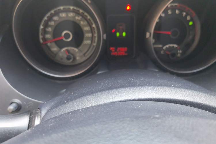 Used Mitsubishi Pajero 2015 3.0L Automatic Elite Edition China V Standard Odometer Close Up