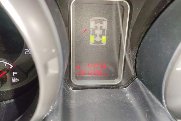 Used Mitsubishi Pajero 2015 3.0L Automatic Elite Overdrive Version China IV Standard Odometer Close Up