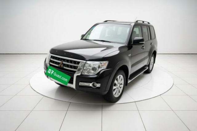 Used Mitsubishi Pajero 2015 3.0L Automatic Elite Edition China V Standard