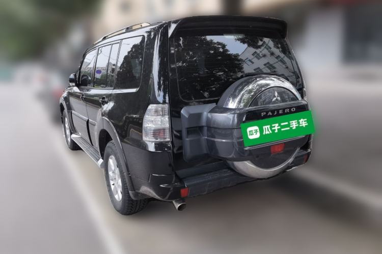 Used Mitsubishi Pajero 2015 3.0L Automatic Luxury Version China V Standard Rear Left 45 Deg