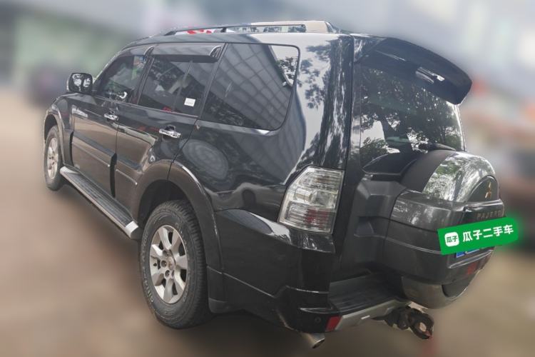 Used Mitsubishi Pajero 2015 3.0L Automatic Elite Overdrive Version China IV Standard Rear Left 45 Deg