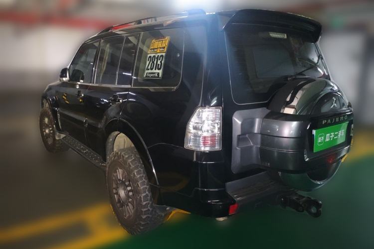 Used Mitsubishi Pajero 2015 3.0L Automatic Luxury Version China V Standard Rear Left 45 Deg