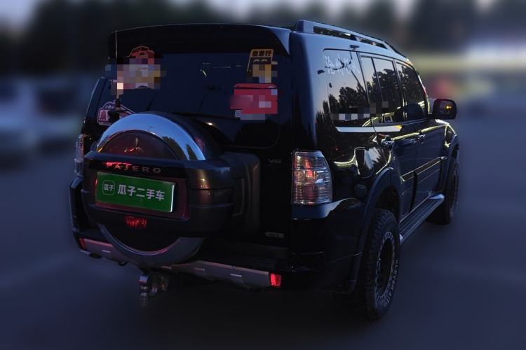 Used Mitsubishi Pajero 2015 3.0L Automatic Elite Overdrive Version China IV Standard Rear Right 45 Deg