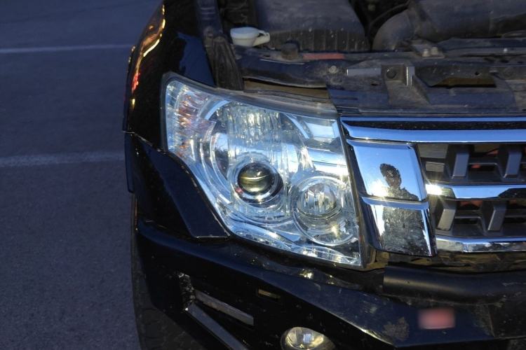 Used Mitsubishi Pajero 2015 3.0L Automatic Elite Overdrive Version China IV Standard Right Front Headlight