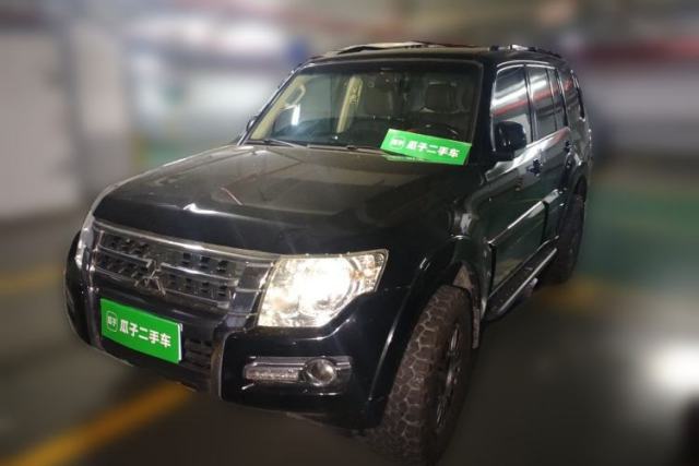 Used Mitsubishi Pajero 2015 3.0L Automatic Luxury Version China V Standard
