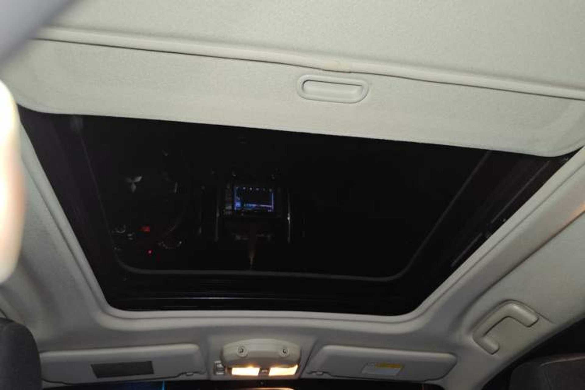 Used Mitsubishi Pajero 2015 3.0L Automatic Luxury Version China IV Standard Headliner