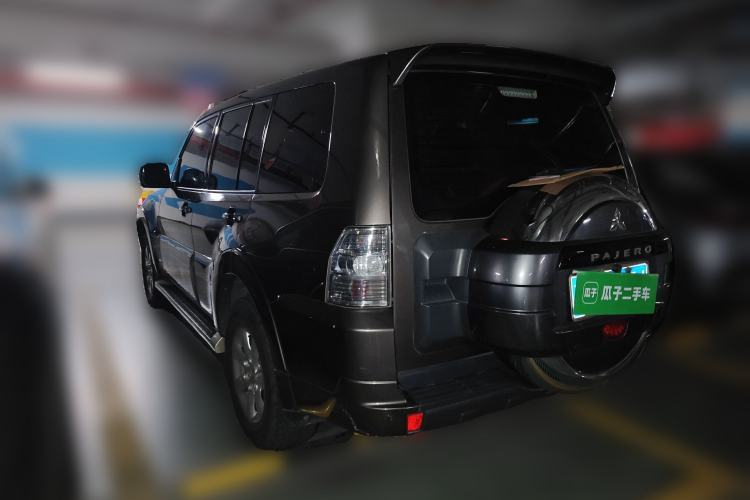 Used Mitsubishi Pajero 2015 3.0L Automatic Luxury Version China IV Standard Rear Left 45 Deg