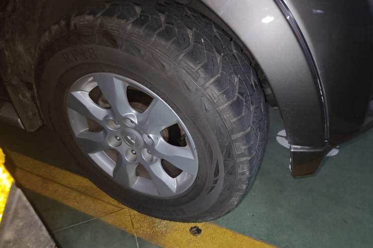 Used Mitsubishi Pajero 2015 3.0L Automatic Luxury Version China IV Standard Right Front Wheel Hub