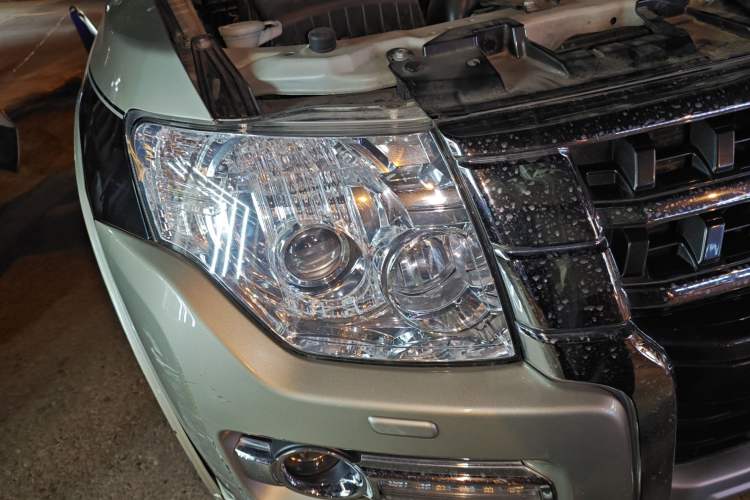 Used Mitsubishi Pajero 2015 3.0L Automatic Elite Edition China IV Standard Exterior 6