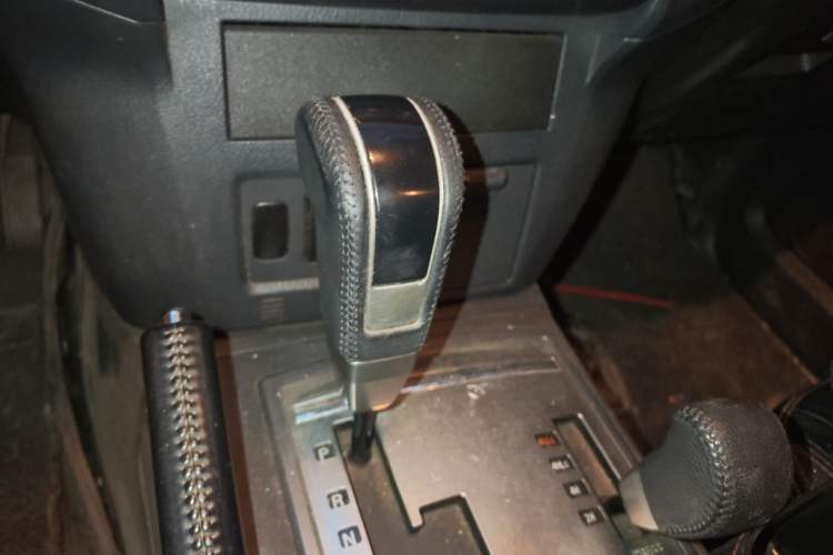 Used Mitsubishi Pajero 2015 3.0L Automatic Elite Edition China V Standard Gear Lever