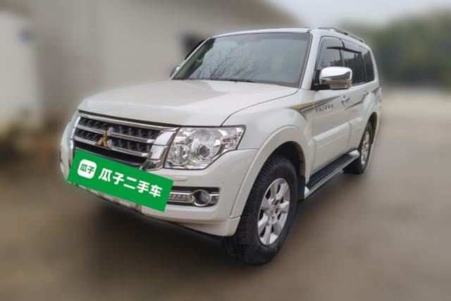 Used Mitsubishi Pajero 2015 3.0L Automatic Elite Overdrive Version China IV Standard