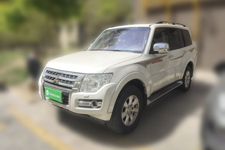 Used Mitsubishi Pajero 2015 3.0L Automatic Elite Edition China IV Standard Guazi used car, China used car export, Used car for sale, Used  cars, Cheapest cars for sale