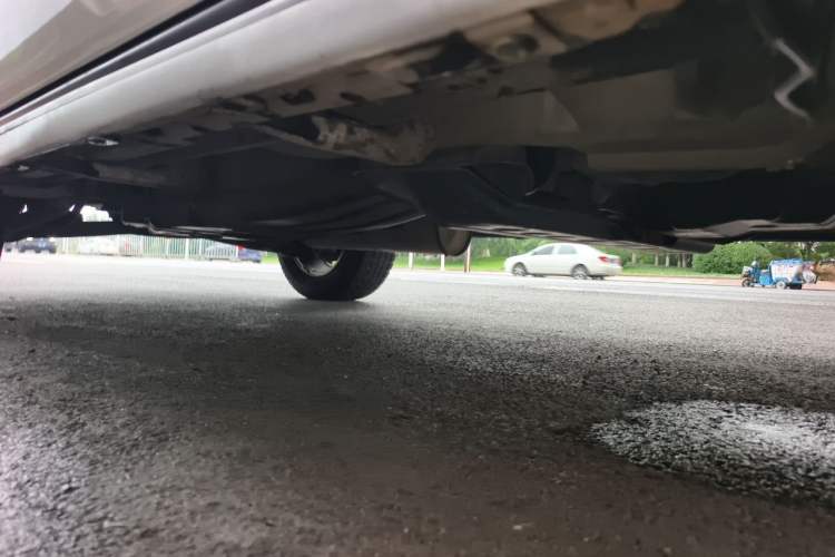 Used Mitsubishi Pajero 2015 3.0L Automatic Elite Overdrive Version China IV Standard Chassis Front Right