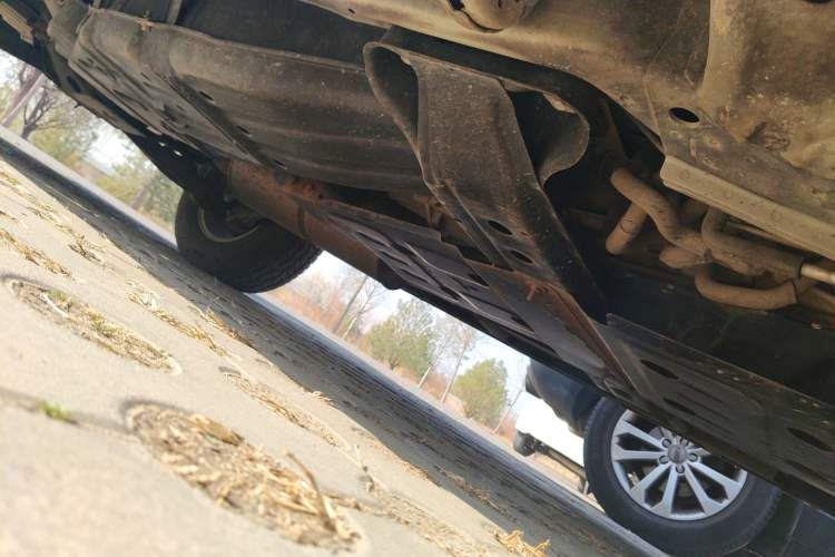 Used Mitsubishi Pajero 2015 3.0L Automatic Elite Plus Version China V Standard Chassis Front Right